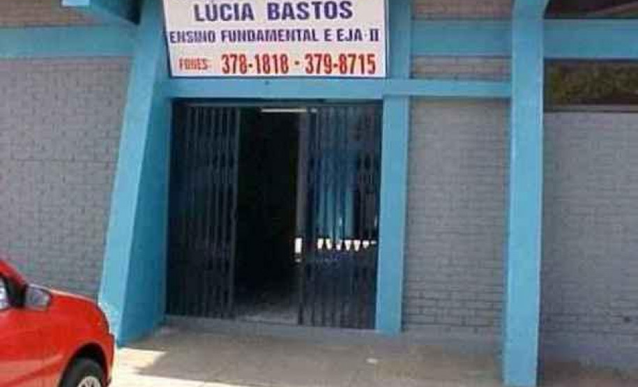 Com mais salas de aula e nova quadra de esportes, o Colégio Estadual Lúcia Bastos passará a ter ensino médio durante o dia.