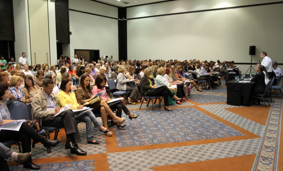 Seminário do Sistema de Avaliação da Educação Básica do Paraná (SAEP)<br />
<br />
Veja mais fotos em: <a href=" http://www.flickr.com/photos/flavioarns/sets/72157632860461457/" target="_blank"> http://www.flickr.com/photos/flavioarns/</a>