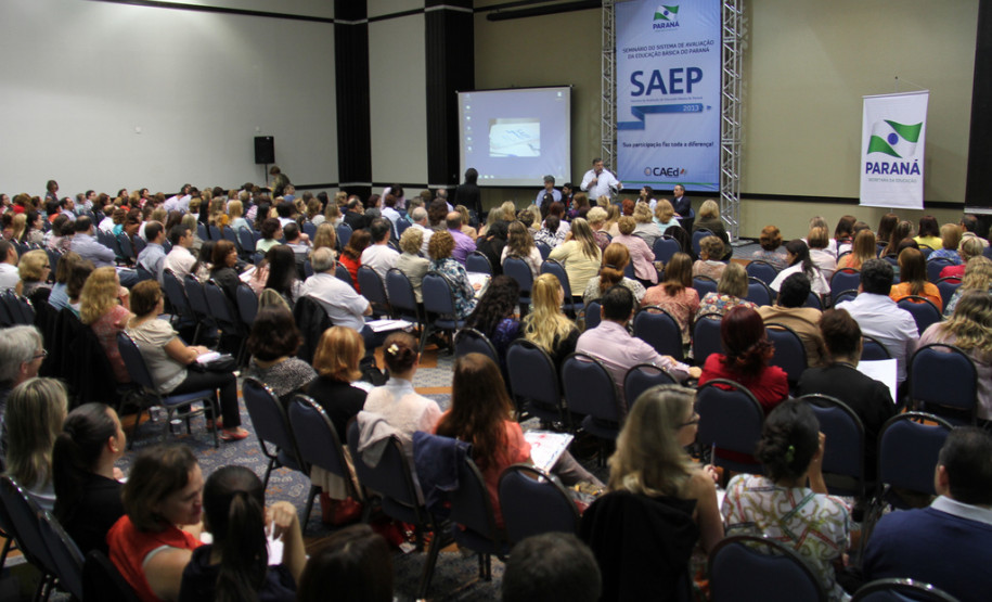 Seminário do Sistema de Avaliação da Educação Básica do Paraná (SAEP)<br />
<br />
Veja mais fotos em: <a href=" http://www.flickr.com/photos/flavioarns/sets/72157632860461457/" target="_blank"> http://www.flickr.com/photos/flavioarns/</a>
