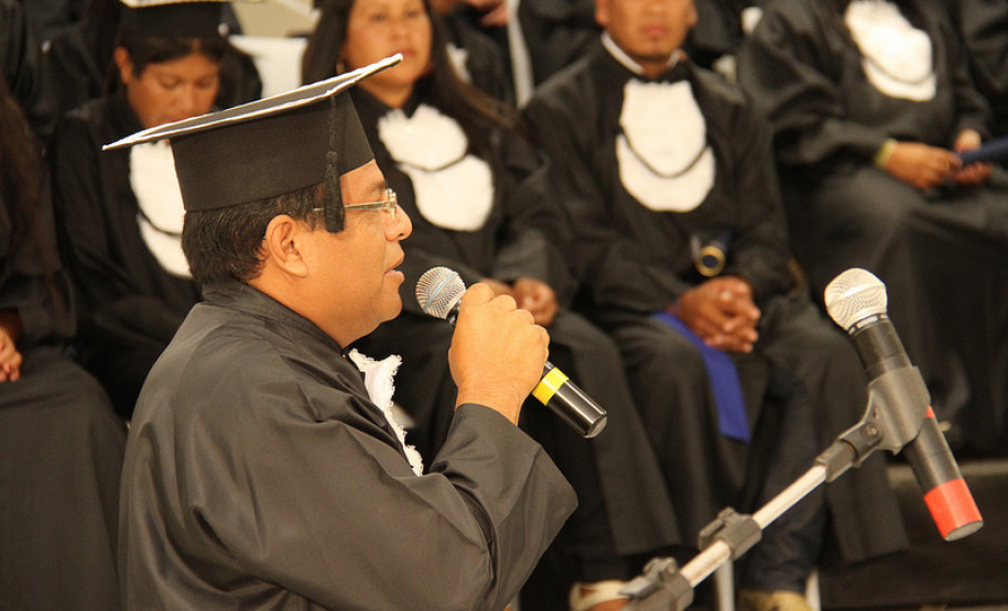 Formação de Docentes Indígenas Bilíngue Kaingang e Guarani
<br />
<br />
Veja mais fotos em: <a href=" http://www.flickr.com/photos/flavioarns/sets/72157632879229278/?page=2" target="_blank"> http://www.flickr.com/photos/flavioarns/</a>