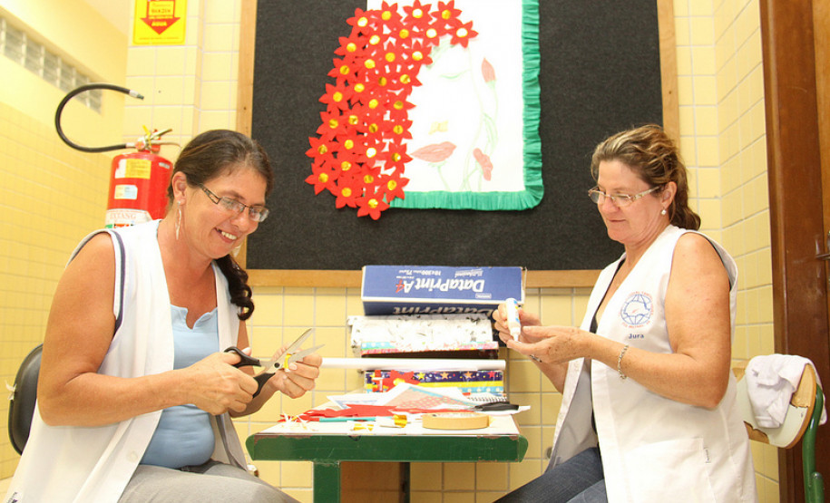 Colégio Estadual Tancredo Neves. <br />
<br />
Veja mais fotos em: <a href=" http://www.flickr.com/photos/flavioarns/sets/72157632933271945/ " target="_blank"> www.flickr.com/photos/flavioarns/ </a>