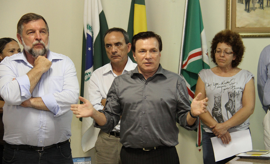 Entrega de ônibus adaptado para a prefeitura de Morretes.<br />
<br />
Veja mais fotos em: <a href=" http://www.flickr.com/photos/flavioarns/sets/72157632939886885/" target="_blank"> http://www.flickr.com/photos/flavioarns </a>