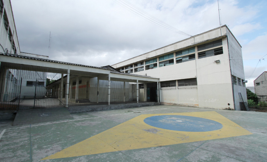 A Secretaria de Estado da Educação autorizou licitação para obras dos sistemas elétricos e hidráulicos. O investimento é de R$ 769.897,72.