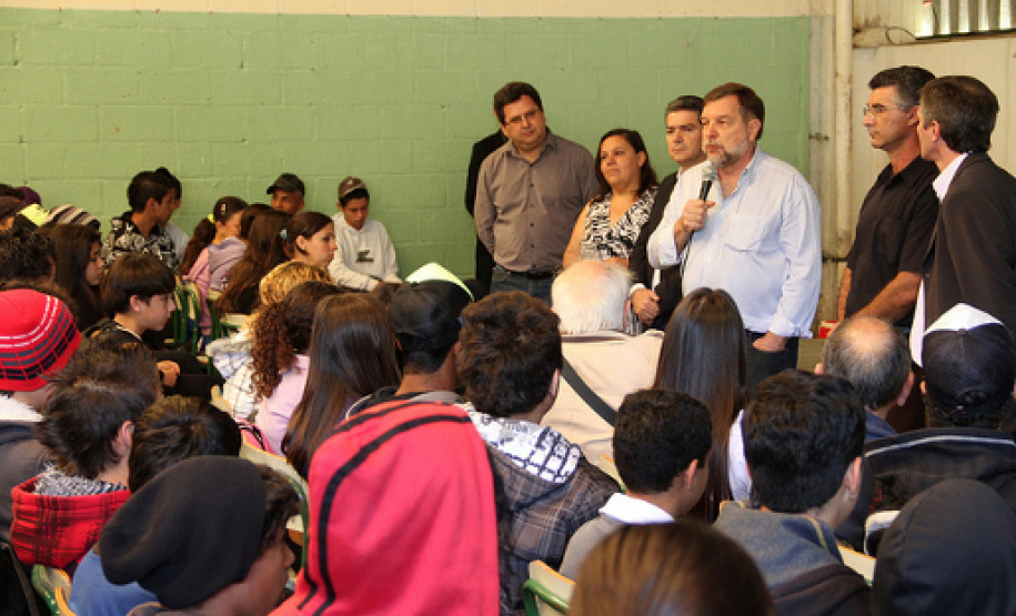 Colégio Estadual Jardim Esperança, em Colombo