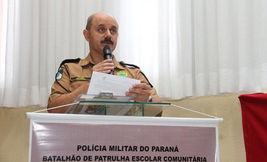 A cerimônia de comemoração foi nesta terça-feira (19), no Colégio Estadual Pedro Macedo, em Curitiba.<br />
<br />
Veja mais fotos em: <a href=" http://www.flickr.com/photos/flavioarns/sets/72157633032219385/" target="_blank"> http://www.flickr.com/photos/flavioarns</a>