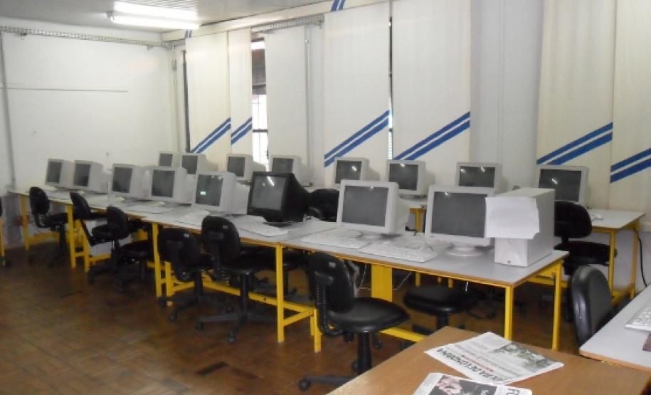 Em Japurá, região Noroeste, o Colégio Estadual Rui Barbosa terá cozinha e refeitório novos e maiores. Também serão feitas melhorias na rede elétrica, cobertura, piso, quadra de esporte, acessibilidade e pintura.