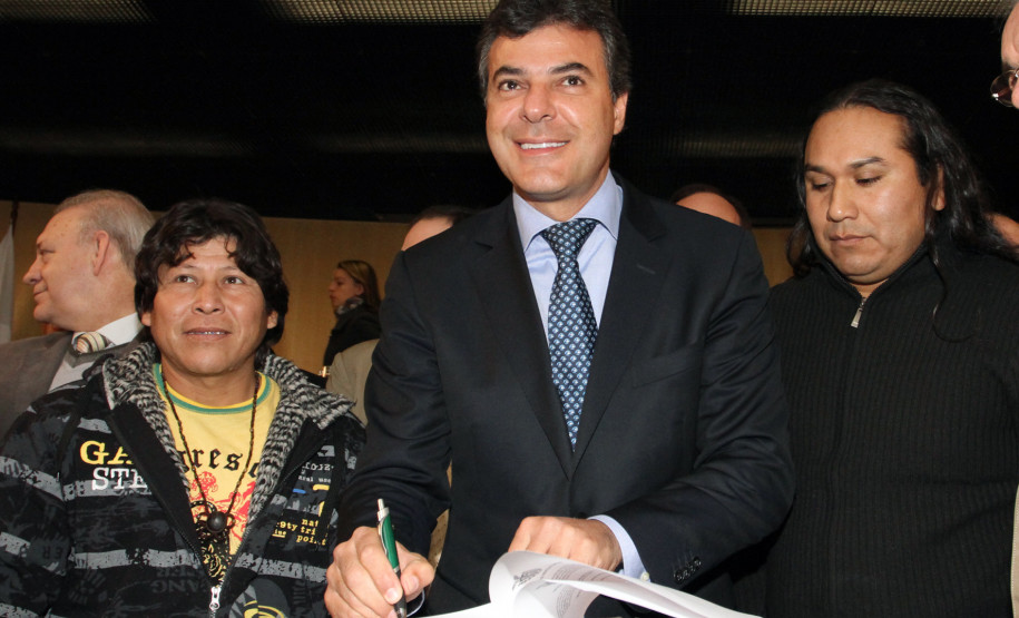 O governador Beto Richa anuncia a liberação de R$ 126,4 milhões para investimentos na área de educação.