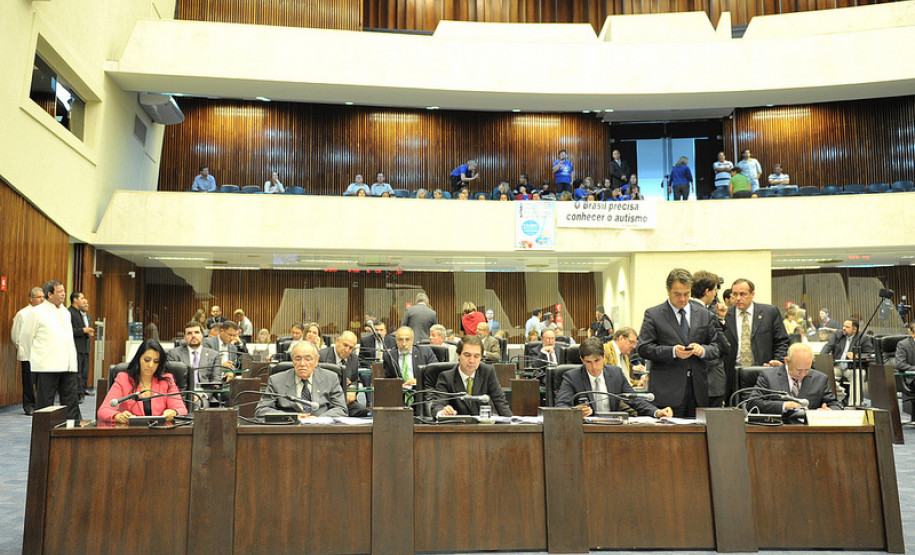 Sessão plenária de 02/04.