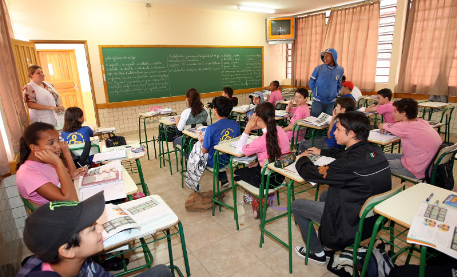 Neste ano, a Secretaria da Educação destinará quase R$ 500 milhões para obras e infraestrutura nas escolas da rede estadual.