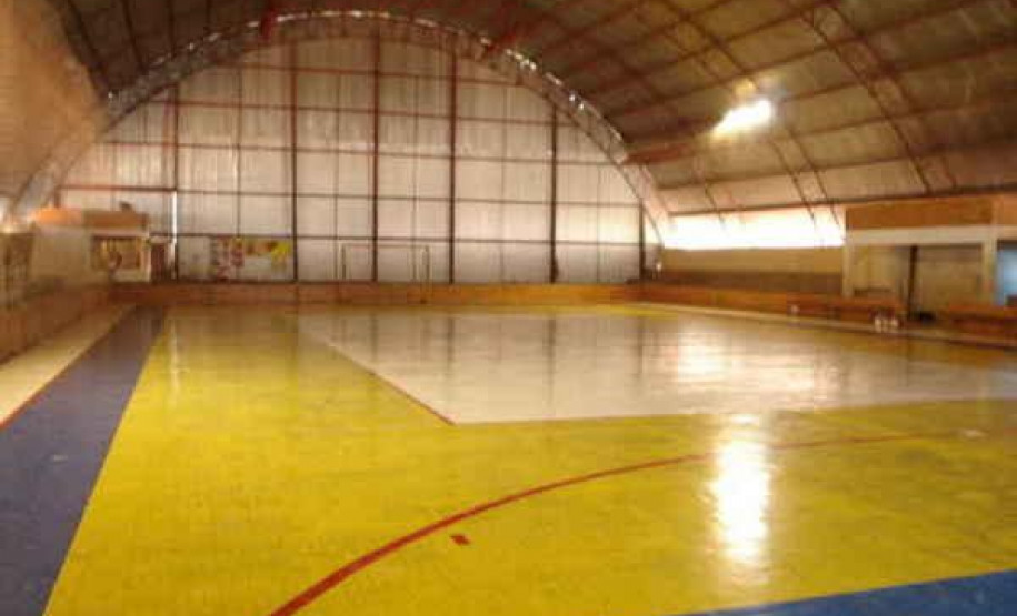 Colégio Estadual Bom Jesus.