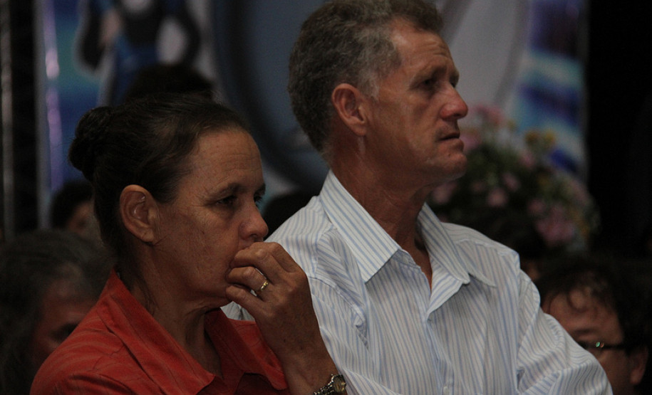 Formatura de Pedagogos pela Universidade Estadual de Ponta Grossa, ex-alunos da Vizivali. Cerimônia ocorreu nesta quinta-feira (4), em Ibaiti. <br />
<br />
Veja mais fotos em: <a href=" http://www.flickr.com/photos/flavioarns/sets/72157633170810214/ " target="_blank"> http://www.flickr.com/photos/flavioarns/ </a>