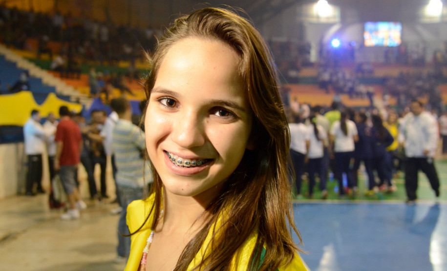 Começa a 2ª Fase Regional dos Jogos Escolares Abertura oficial da segunda etapa dos 60.º Jogos Escolares do Paraná (JEPs), no ginásio de esportes Luiz Augusto Zin. Na foto, Barbara Quevedo, atleta de Nova Itacolomi. Arapongas , 20/05/2013.
