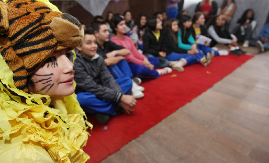 Escola realiza Feira do Conhecimento