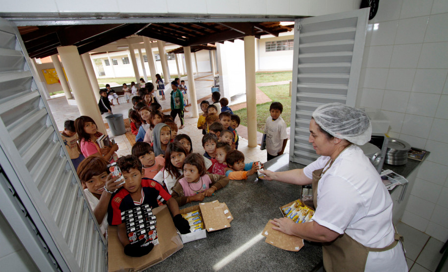 Espigão Alto do Iguaçu - Escola Indígena Valdomiro P. de Lima, na Aldeia Pinhal.
Espigão Alto do Iguaçu, 16-05-13.