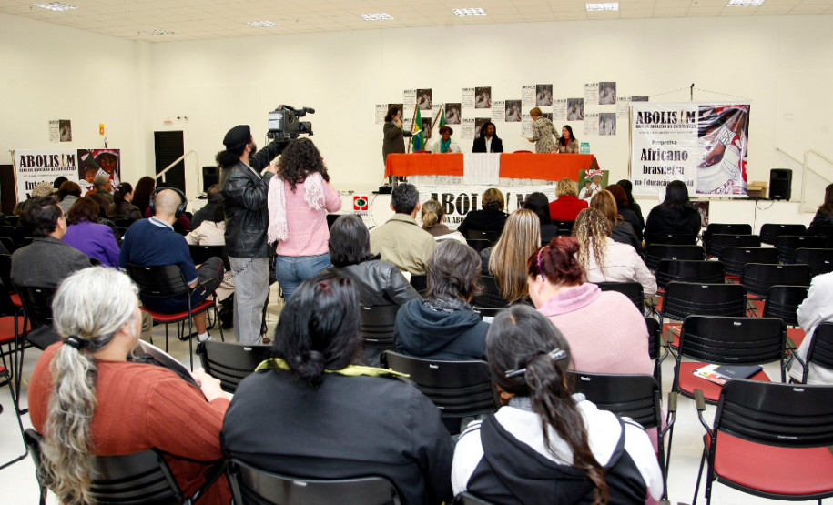 24-05-13 - Fórum Ecos da Abolição da Escravatura.