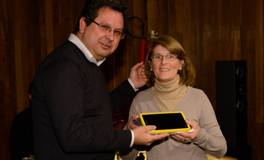 Entrega de Tablets para professores de escolas do Núcleo Regional de Educação Área Metropolitana Norte, no auditório do Parque Newton Freire Maia. Na foto, o chefe do Núcleo Antonio Sérgio Carneiro Ferraz Pinhais, 06/06/2013.