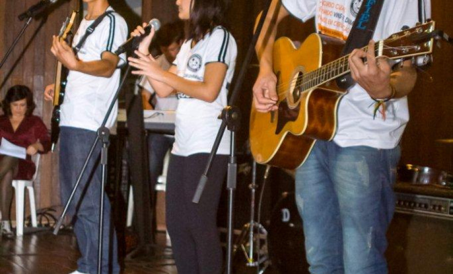 Competição selecionou trabalhos nas categorias canção, ilustração e poesia, em homenagem a Carlos Drummond de Andrade e Vinicius de Moraes.