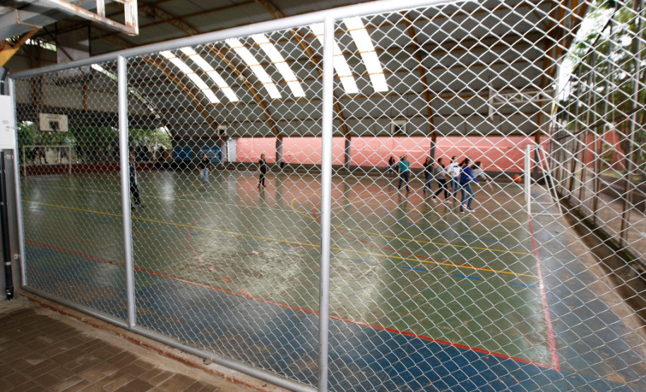 18-06-13 - Foz do Iguaçu, obras no Colégio Estadual Mariano Camilo Paganoto.