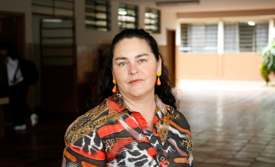 18-06-13 - Foz do Iguaçu, obras no Colégio Estadual Tarquinio Santos, na foto Angela de Fatima Isquizani.