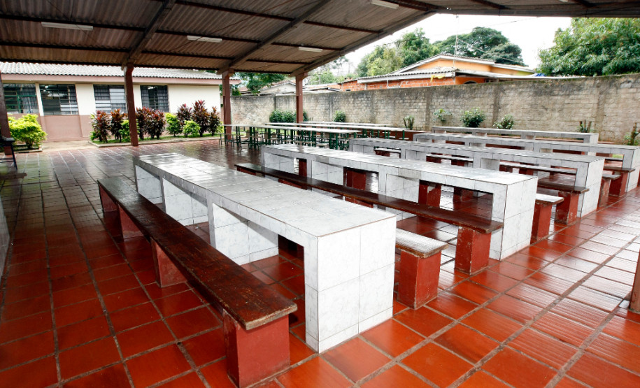 18-06-13 - Foz do Iguaçu, obras no Colégio Estadual Tarquinio Santos