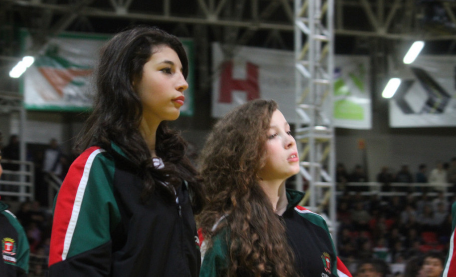 Guarapuava faz festa na abertura dos 60º JEPs Mais de cinco mil atletas de 12 a 14 alunos disputam a Etapa Final – Classe B dos Jogos Escolares do Paraná até o dia 06 de julho. <br />
<br />
Veja mais fotos em: <a href=" http://www.flickr.com/photos/flavioarns/sets/72157634384516063/" target="_blank"> http://www.flickr.com/photos/flavioarns/ </a>