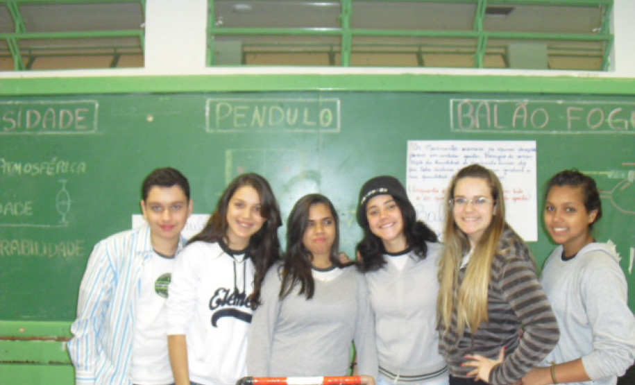 Em Maringá, evento foi uma oportunidade paras visitantes conhecerem vários trabalhos nas disciplinas, além de apresentações artísticas e esportivas.