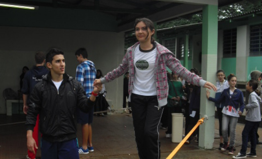 Em Maringá, evento foi uma oportunidade paras visitantes conhecerem vários trabalhos nas disciplinas, além de apresentações artísticas e esportivas.