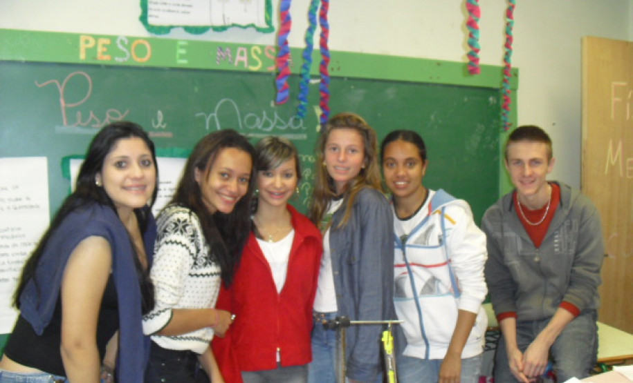 Em Maringá, evento foi uma oportunidade paras visitantes conhecerem vários trabalhos nas disciplinas, além de apresentações artísticas e esportivas.