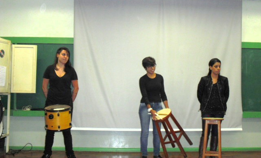 Em Maringá, evento foi uma oportunidade paras visitantes conhecerem vários trabalhos nas disciplinas, além de apresentações artísticas e esportivas.