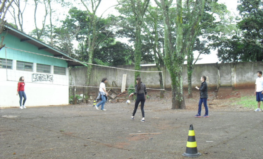 Em Maringá, evento foi uma oportunidade paras visitantes conhecerem vários trabalhos nas disciplinas, além de apresentações artísticas e esportivas.