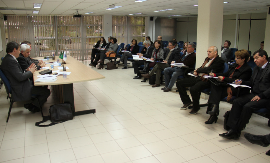 Universidades estaduais e secretarias traçam ações para reverter a queda na procura por cursos de licenciatura dirigidos à formação de professores.<br />
<br />
Veja mais fotos em: <a href=" http://www.flickr.com/photos/flavioarns/sets/72157634451188274/" target="_blank"> http://www.flickr.com/photos/flavioarns/</a>