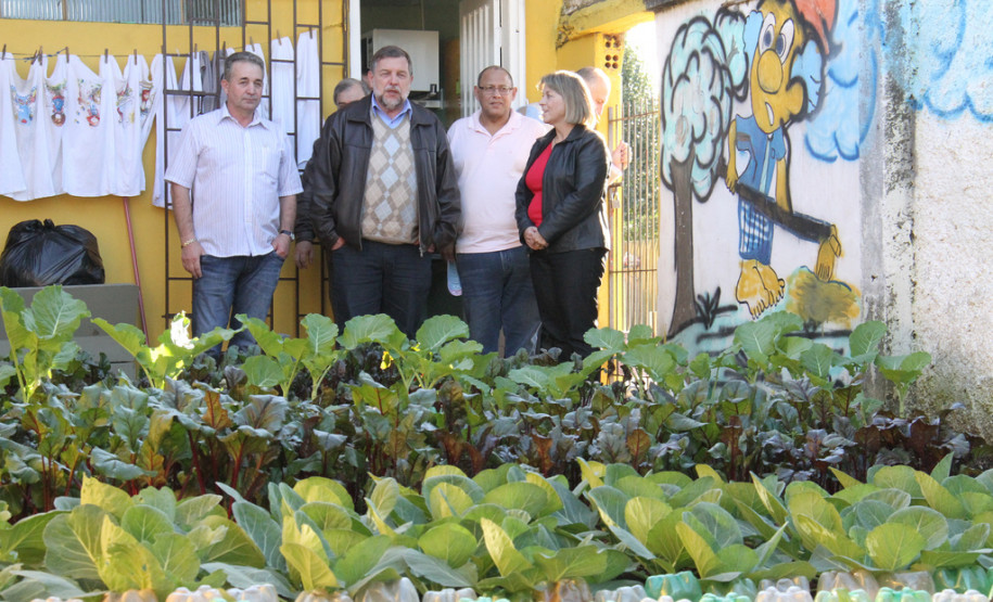 Escola Estadual Maria Vidal Novaes <br />
<br />
Veja mais fotos em: <a href=" http://www.flickr.com/photos/flavioarns/sets/72157634484573691/" target="_blank"> http://www.flickr.com/photos/flavioarns/</a>