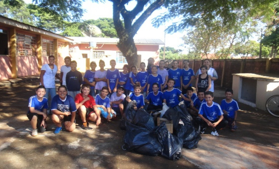 Serão construídas sete novas salas de aula e novos banheiros. A escola tem mais de 50 anos e pela primeira vez vai receber uma grande obra.