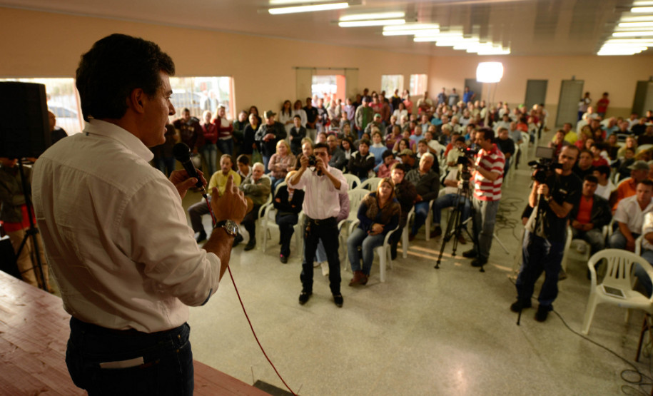 O prefeito de Imbaú, Cassemiro Pinto Martins, destacou a construção, pelo Governo do Estado, do novo prédio para a Escola Estadual Graça Di Mário. O investimento é de R$ 3 milhões. A escola atende 700 alunos. A nova estrutura terá 12 salas de aula, laboratórios de informática e de ciências, salas administrativas e de professores, quadra esportiva, banheiros, cozinha, refeitório e biblioteca.