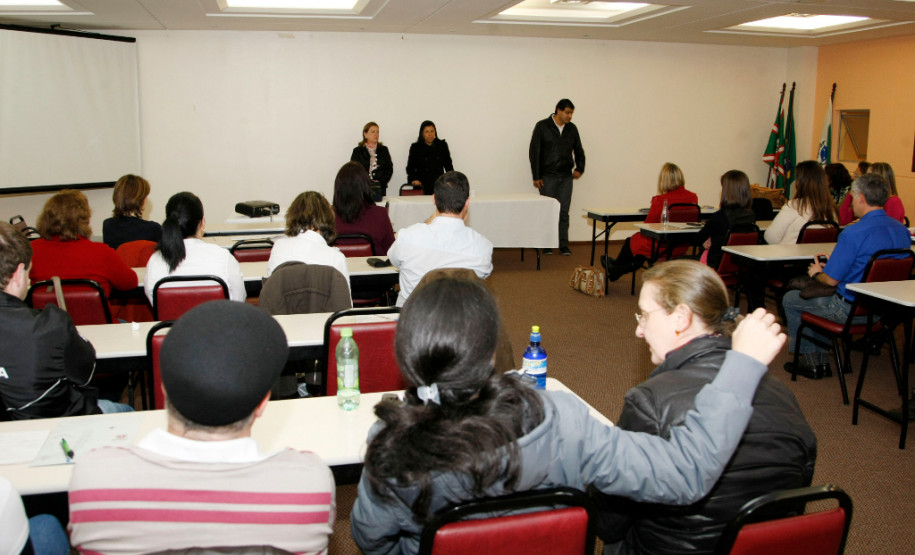 Encontro de apoio aos deficientes visuais, palestra de Ricardo José de Lima. 18-07-13.