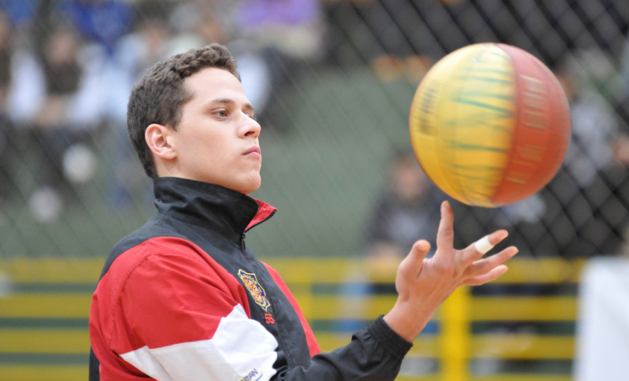 A cerimônia de abertura foi realizada na sexta-feira (09) e contou com a participação de alunos dos 32 Núcleos Regionais de Educação.