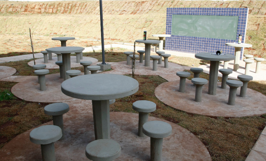 Cidade do Turvo perto de Guarapuava, Colégio Estadual Professor Edvaldo e Maria Janete Carneiro. 19-08-13.