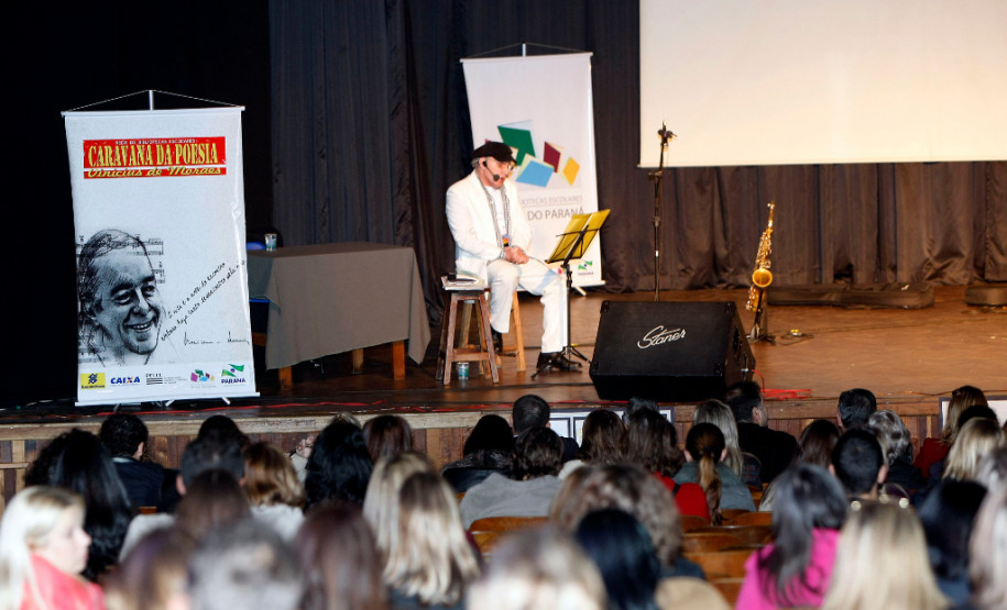 Abertura da Caravana da Poesia no auditório da Unicentro em Guarapuava. 20-08-13.
