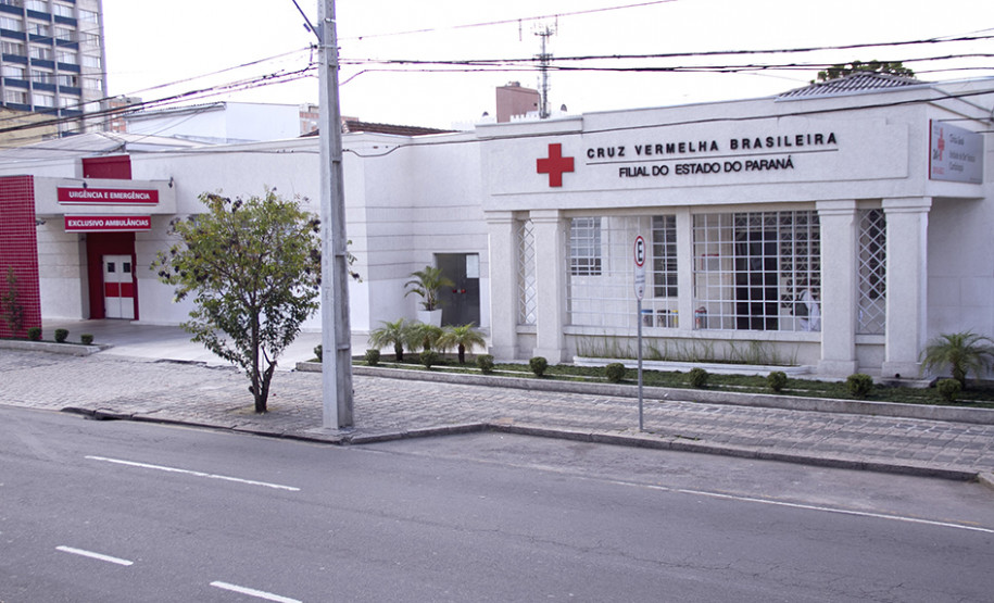 Servidores podem utilizar 0800 para agendar consultas O Cruz Vermelha é o novo prestador de serviços do Sistema de Assistência à Saúde (SAS) para os servidores de Curitiba, Região Metropolitana e Litoral.