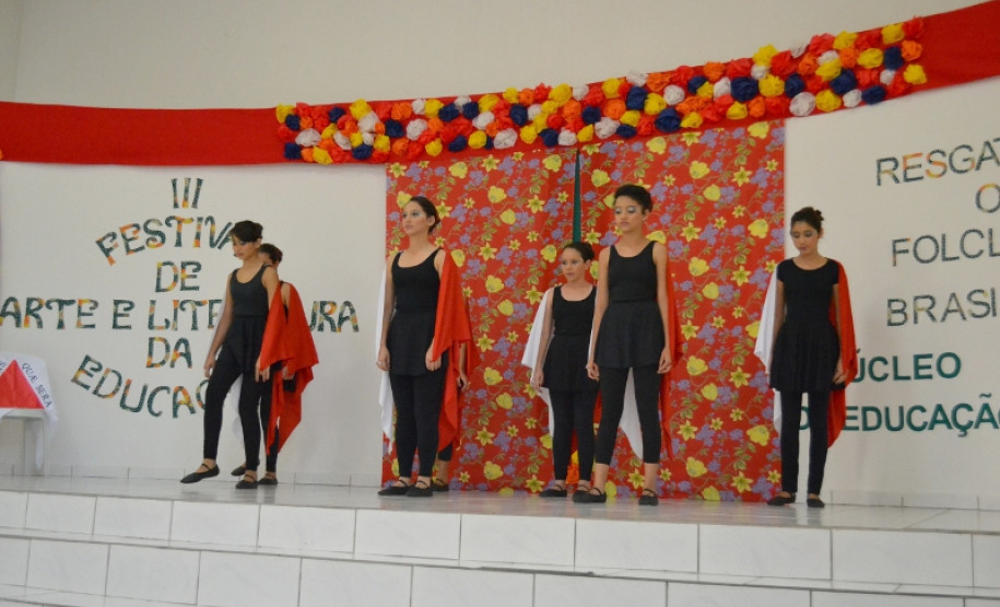Festival de Arte e Literatura da Educação conta com a participação de escritores, ilustradores e artistas. Nesta edição, o tema é o folclore brasileiro.