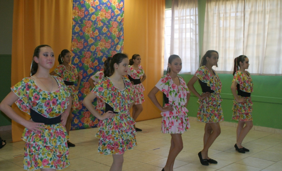 Festival de Arte e Literatura da Educação conta com a participação de escritores, ilustradores e artistas. Nesta edição, o tema é o folclore brasileiro.