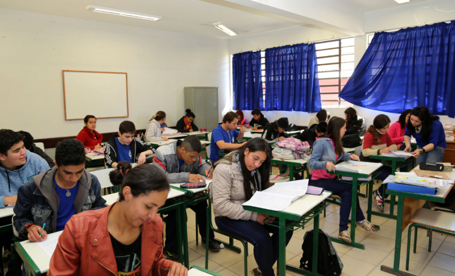 Colégio Estadual Prof. Altair da Silva Leme.