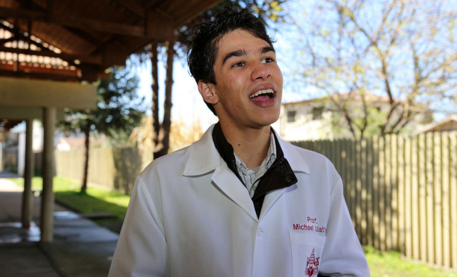 Colégio Estadual Prof. Altair da Silva Leme. Michael Matias