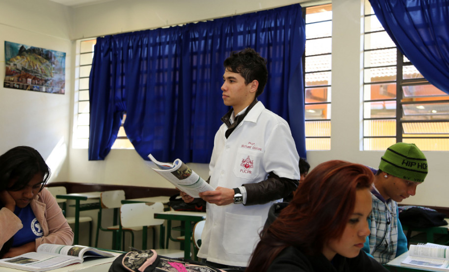 Colégio Estadual Prof. Altair da Silva Leme. Michael Matias