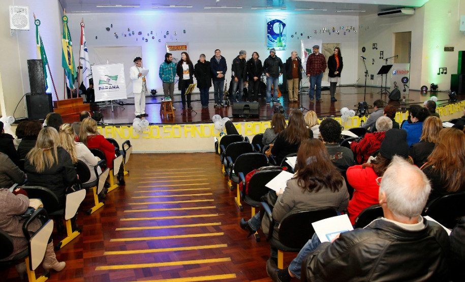 Caravana da Poesia em Pato Branco na Faculdade de Pato Branco - FADEP. 27-08-13.