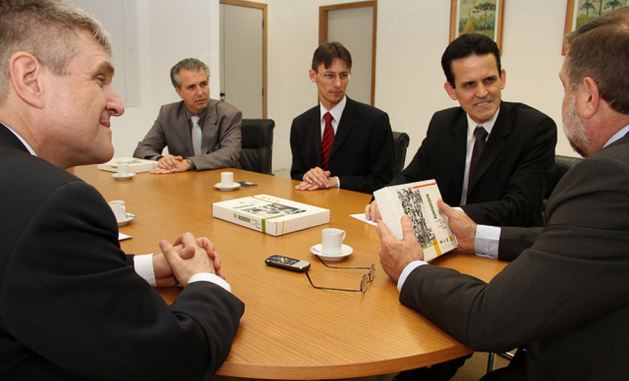 Escolas do Paraná receberão conjunto pedagógico sobre Marechal Rondon