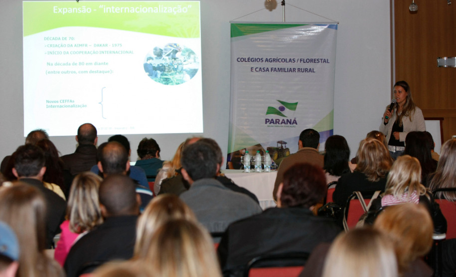 Reunião sobre Casa Familiar Rural. 05-09-13.