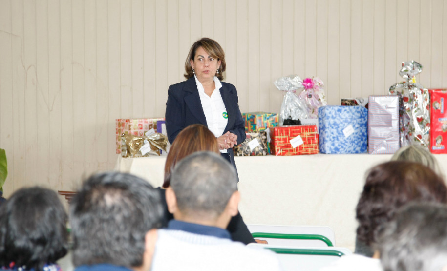 Premiaçao do segundo concurso Merendeira um prato várias idéias no núcleo regional de educação de Paranaguá. 06-09-13.