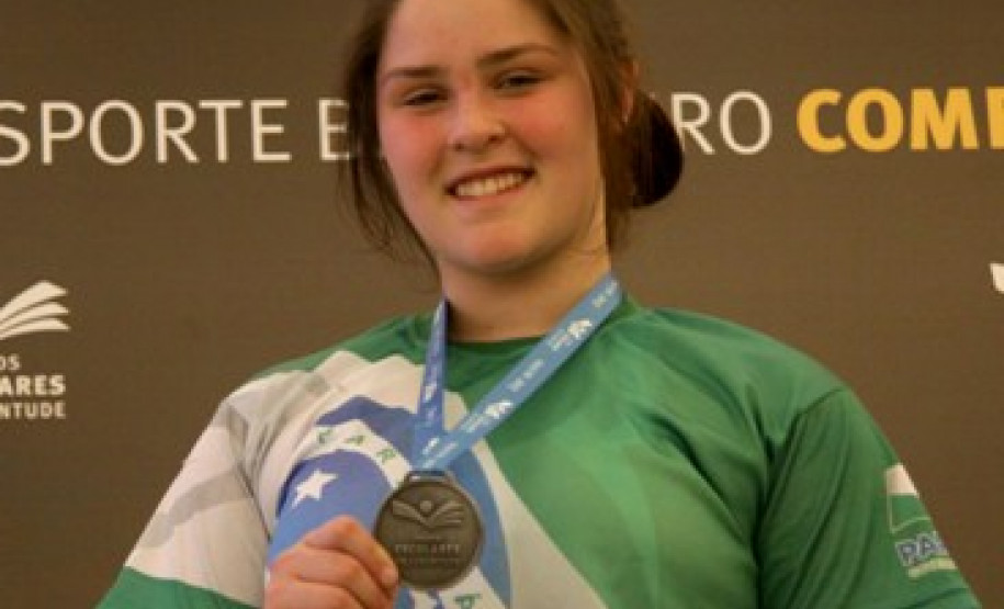 Os paranaenses encerraram nesse domingo (8) a sua participação nas modalidades individuais nos Jogos Escolares da Juventude de 12 a 14 anos, em Natal, no Rio Grande do Norte. Foram conquistadas 31 medalhas: sete de ouro com a natação (3), judô (2), atletismo (1) e xadrez (1); 12 de pratas e 12 de bronzes.