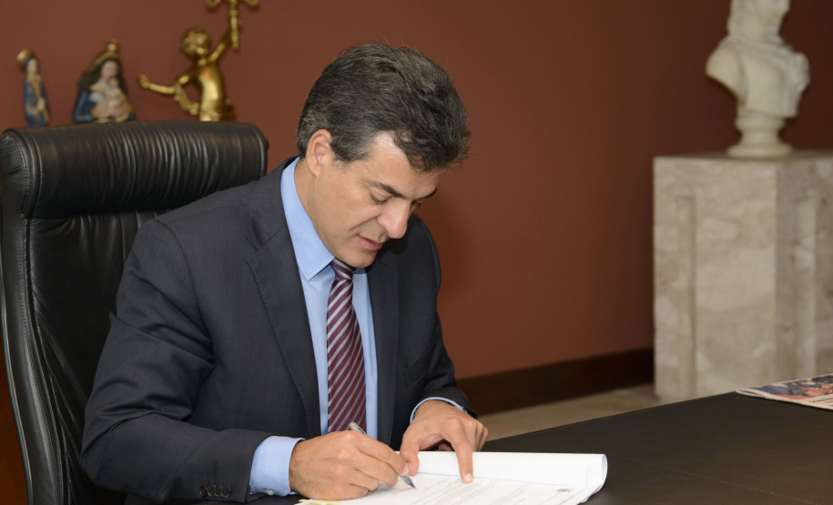 Treze unidades serão beneficiadas em diversas regiões do Paraná. Recursos são para reparos, melhorias e ampliações.